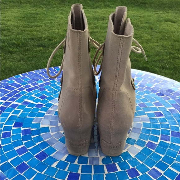 SOLD!  Sorel Joan of Arctic waterproof wedges - Picture 3 of 7